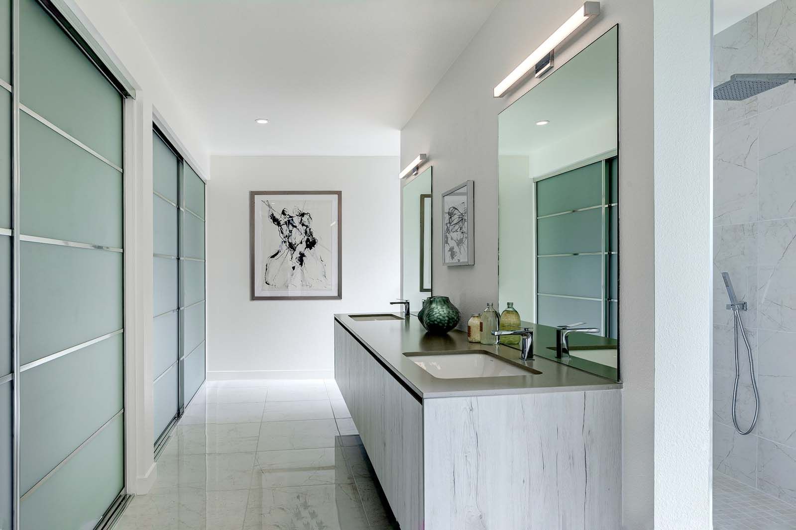 The Horizon bathroom